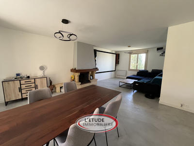 Maison - 98 m² - 5 pièces