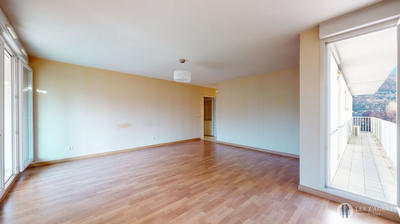 Appartement - 86 m² - 4 pièces