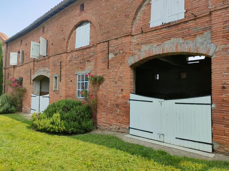 Château - 460 m² - 14 pièces