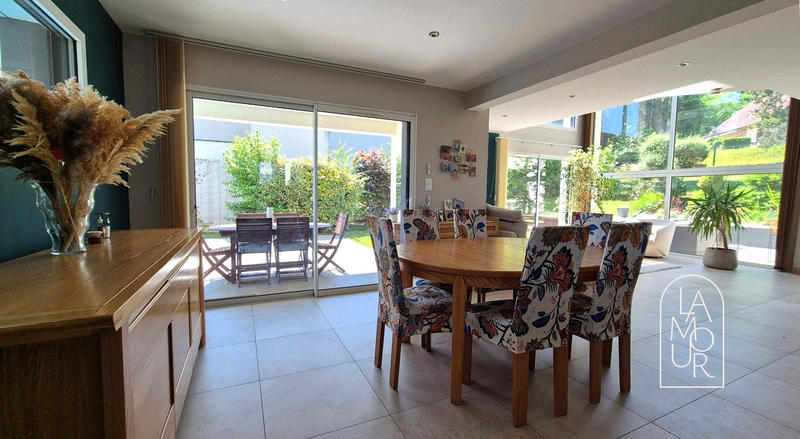 Maison contemporaine - 164 m² - 6 pièces