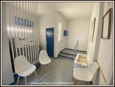 Local d'activité / Entrepôt - 42 m² - 3 pièces