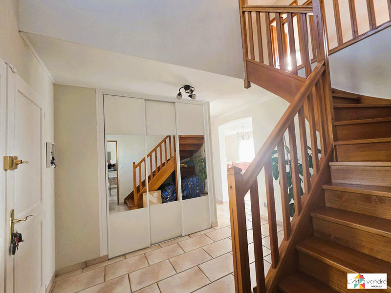 Maison - 171 m² - 7 pièces