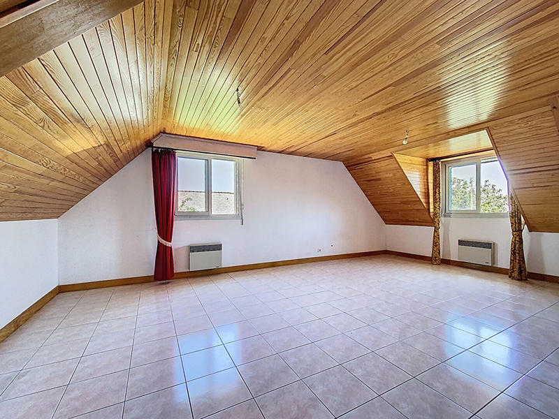 Maison - 143 m² - 5 pièces