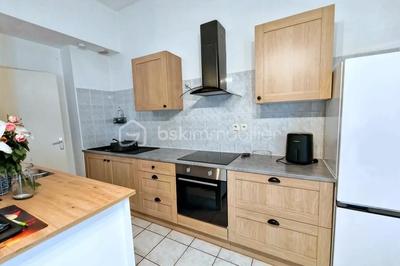 Maison - 137 m² - 6 pièces