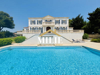 Villa - 350 m² - 10 pièces