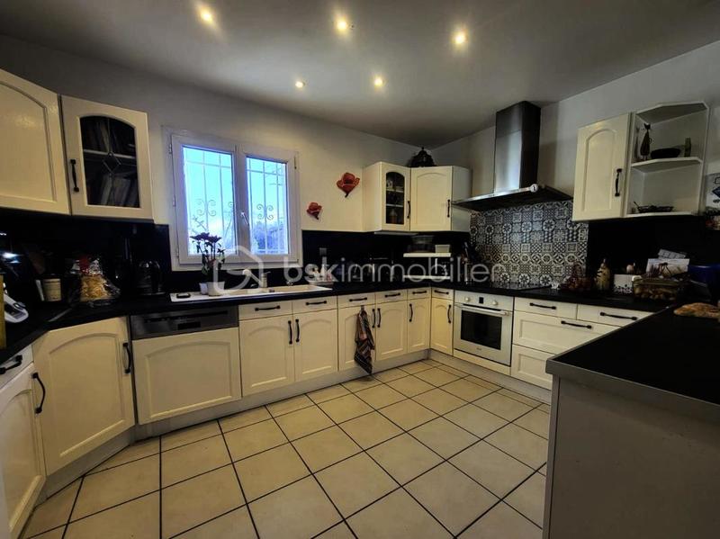 Maison - 86 m² - 4 pièces