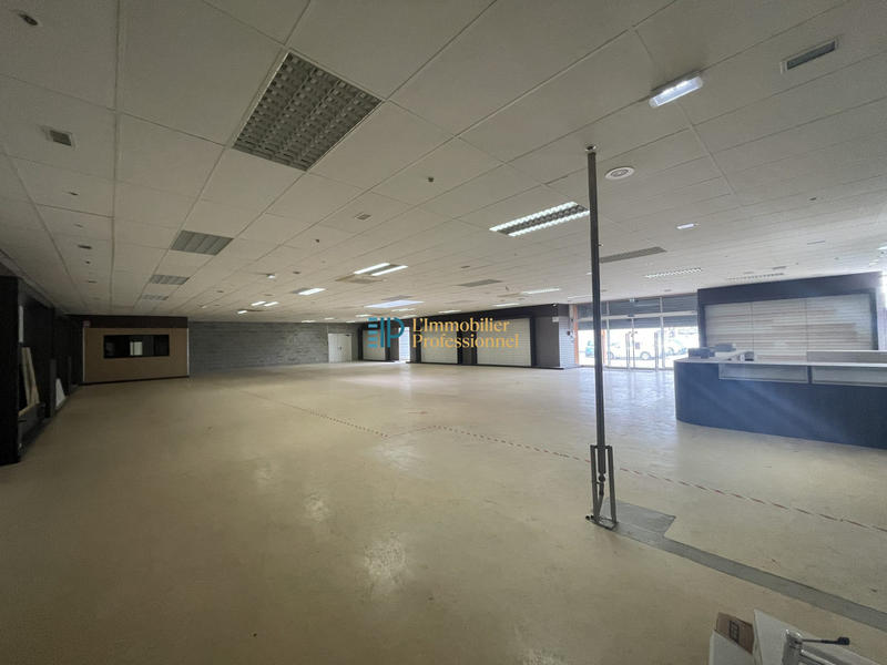 Local commercial - 512 m²