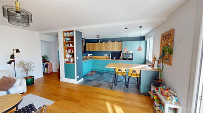 Appartement - 80 m² - 4 pièces