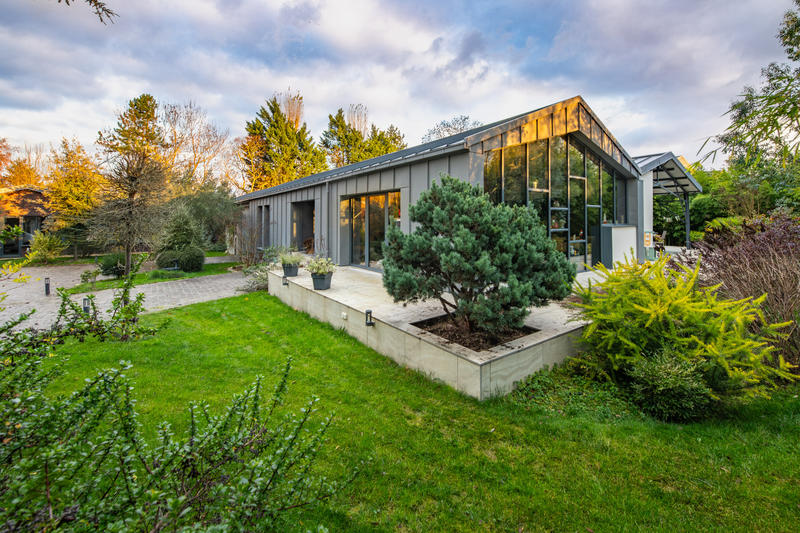 Maison - 389 m² - 10 pièces