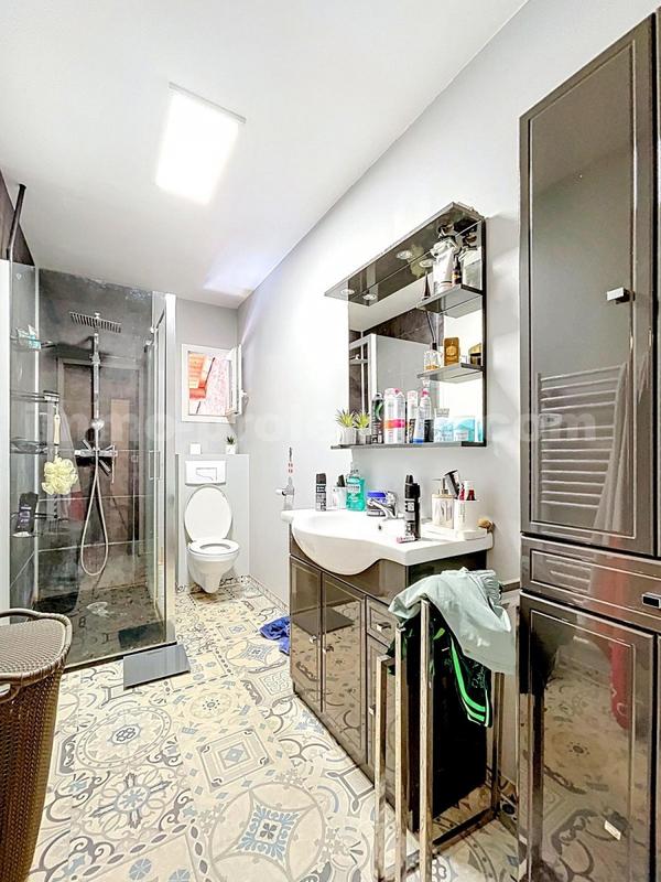 Corps de ferme - 238 m² - 7 pièces