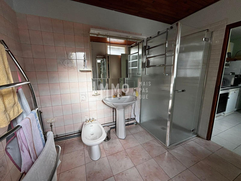 Maison - 173 m² - 9 pièces