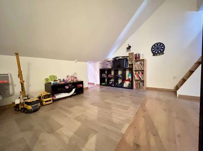 Maison traditionnelle - 160 m² - 6 pièces