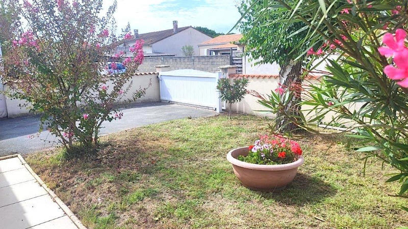 Maison - 96 m² - 4 pièces