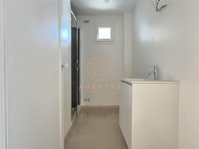 Appartement - 57 m² - 3 pièces