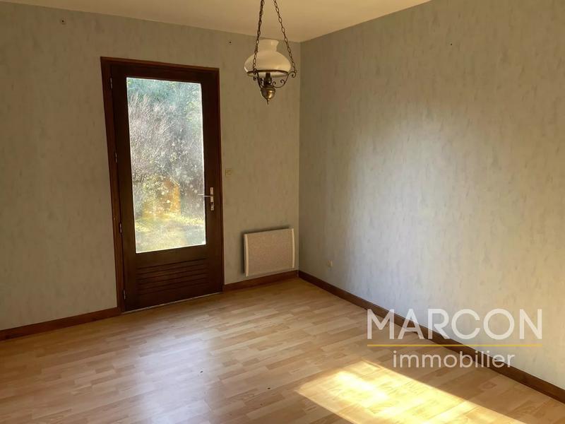 Maison - 94 m² - 5 pièces