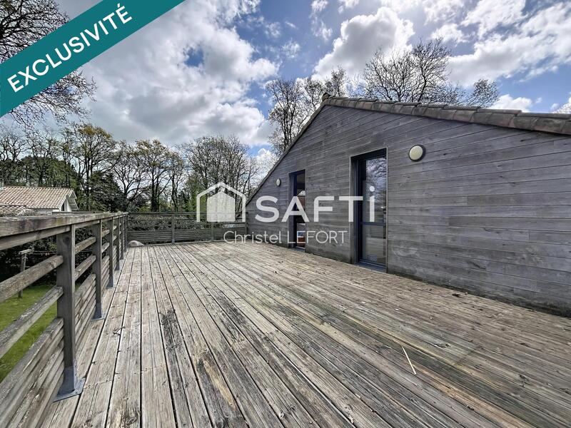 Maison - 169 m² - 7 pièces