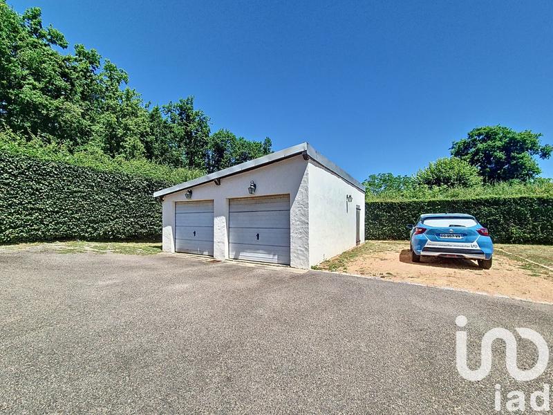 Maison - 215 m² - 8 pièces