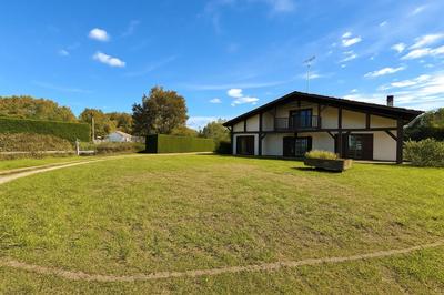 Maison - 142 m² - 6 pièces