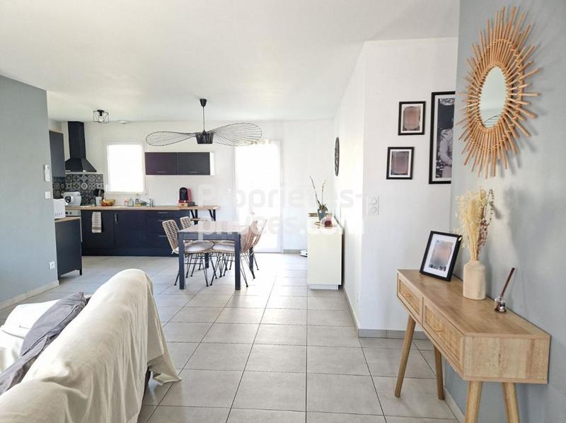 Maison - 77 m² - 4 pièces