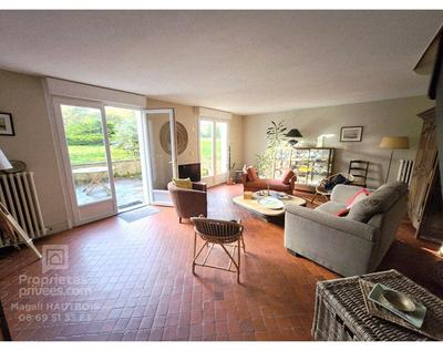 Propriété - 155 m² - 7 pièces