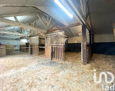 Maison - 200 m² - 6 pièces