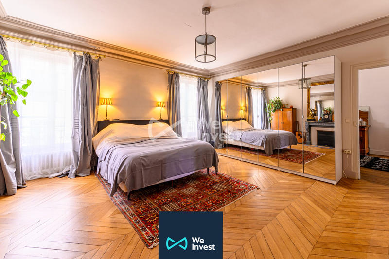 Maison - 272 m² - 9 pièces