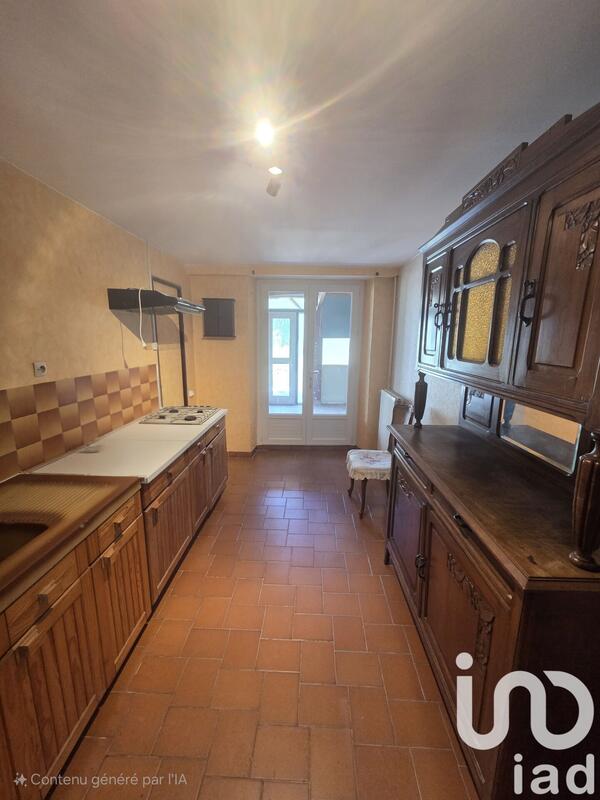 Maison - 180 m² - 6 pièces