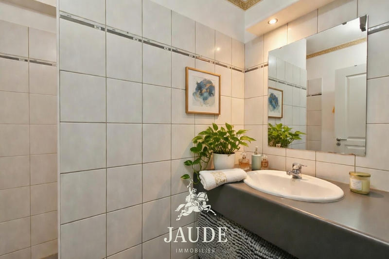 Appartement - 84 m² - 3 pièces