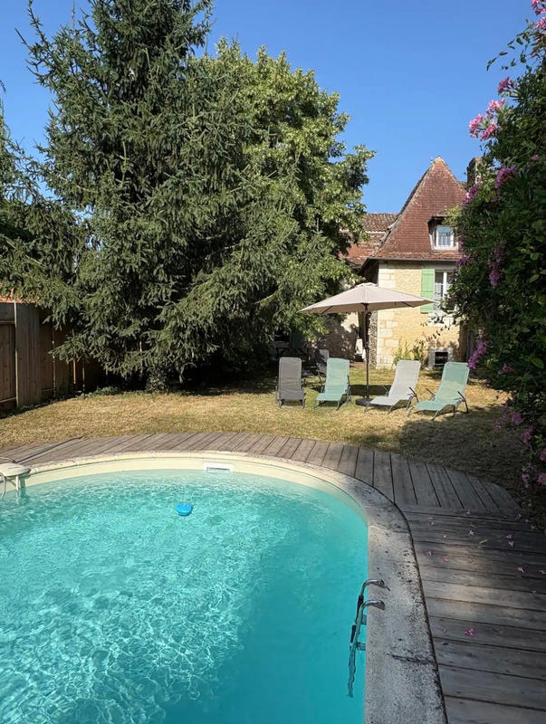 Maison de village - 280 m² - 10 pièces