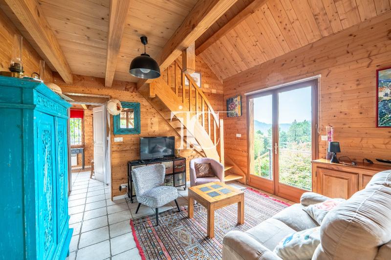 Maison de bois - 70 m² - 4 pièces