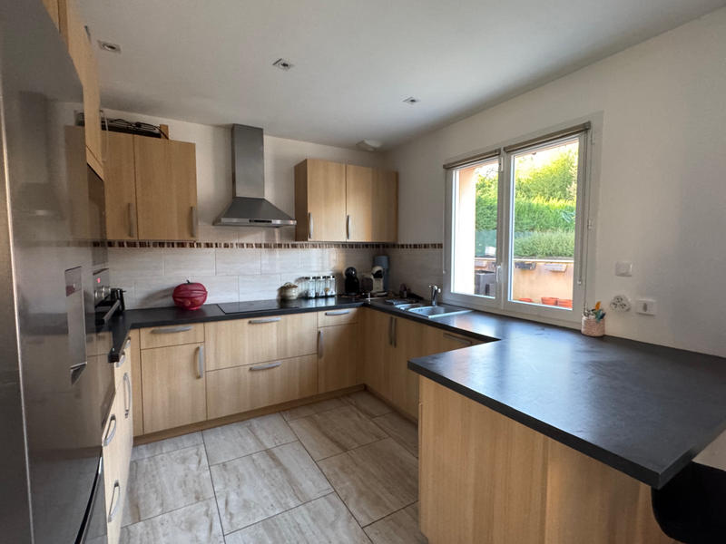 Maison - 121 m² - 6 pièces