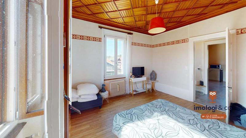 Appartement - 155 m² - 6 pièces