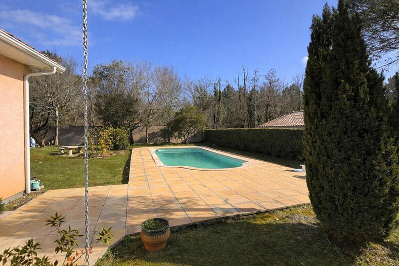 Villa - 155 m² - 6 pièces