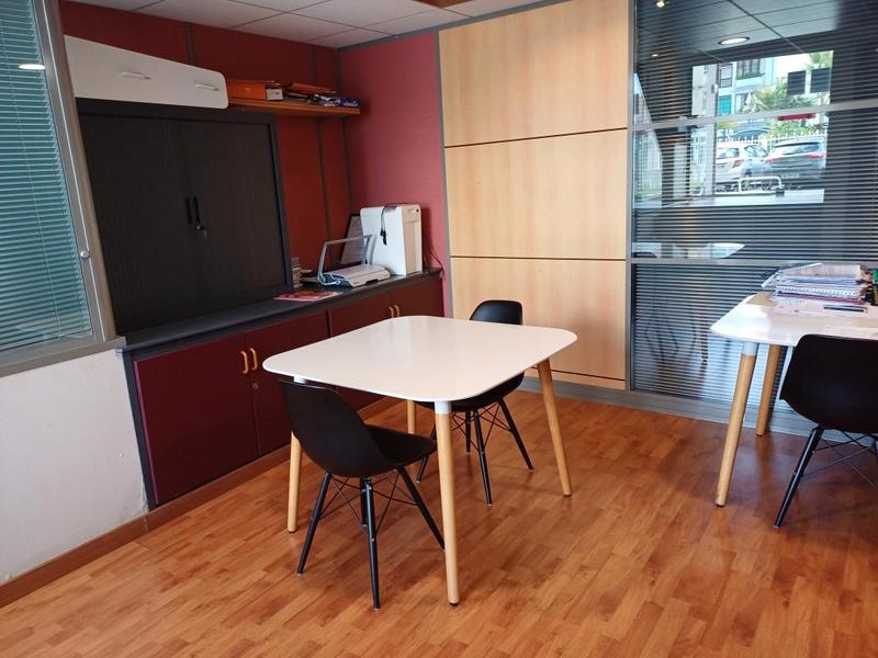 Local commercial - 110 m²