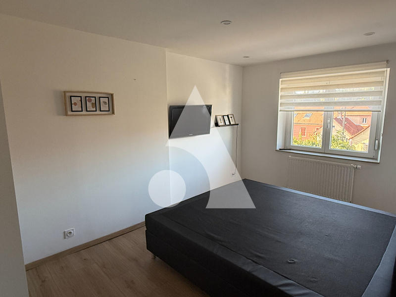 Maison - 98 m² - 5 pièces