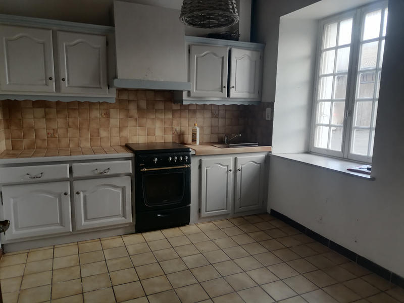 Maison - 135 m² - 9 pièces