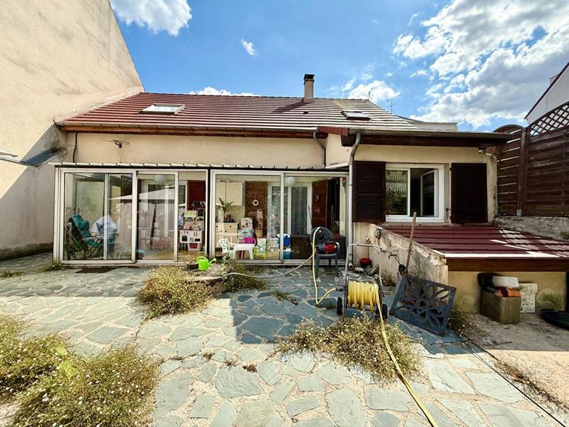 Maison - 130 m² - 6 pièces