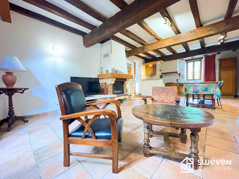 Maison - 340 m² - 8 pièces