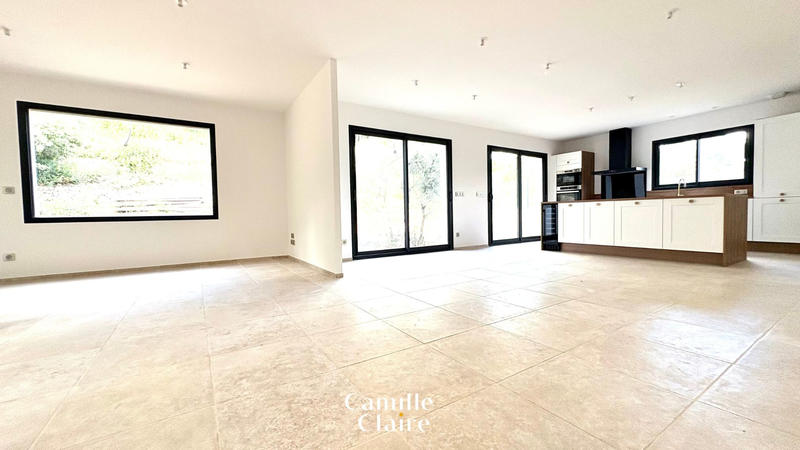 Maison - 130 m² - 6 pièces