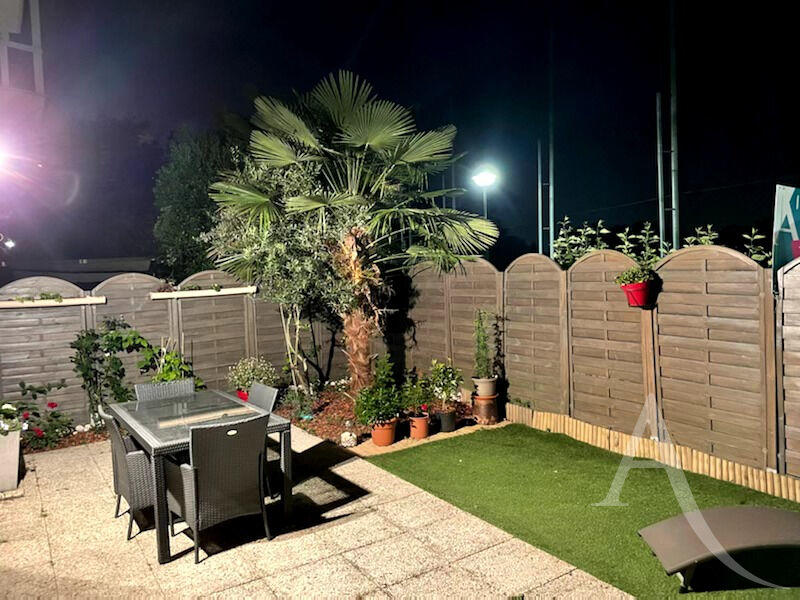 Appartement - 105 m² - 5 pièces