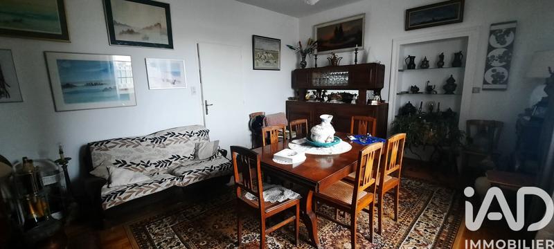 Maison - 218 m² - 6 pièces