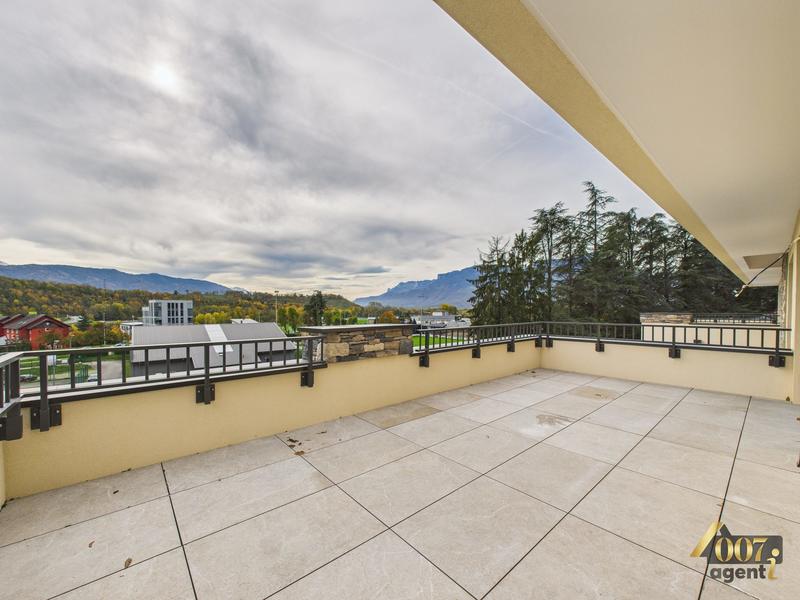 Appartement - 96 m² - 4 pièces