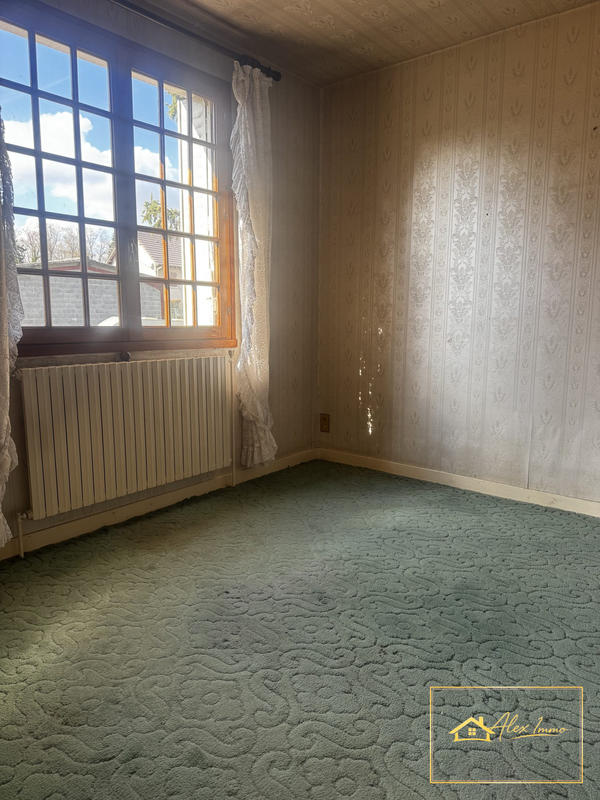 Maison - 216 m² - 7 pièces