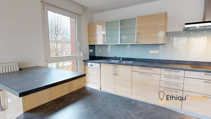 Appartement - 75 m² - 3 pièces