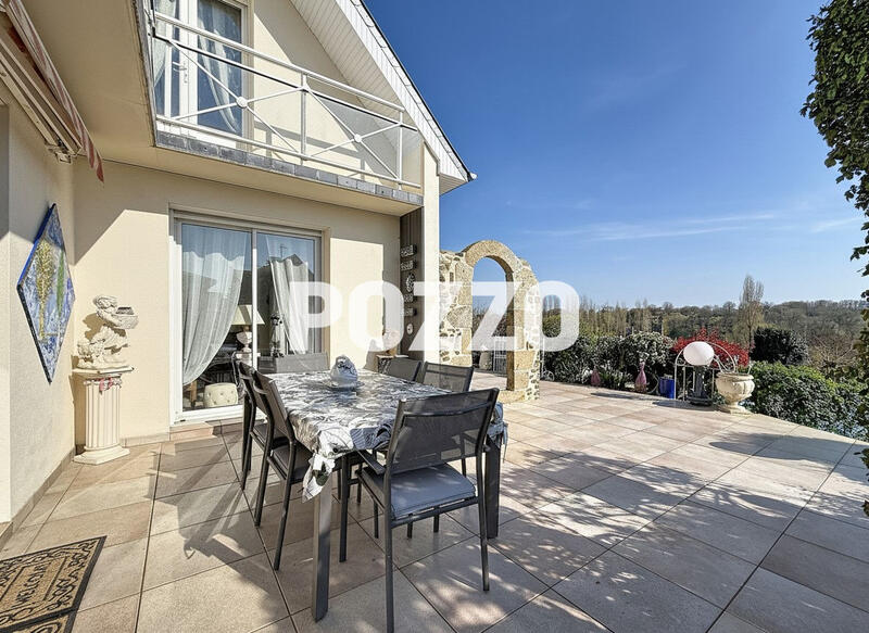 Maison - 190 m² - 5 pièces
