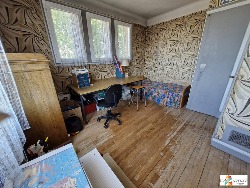 Maison - 249 m² - 9 pièces