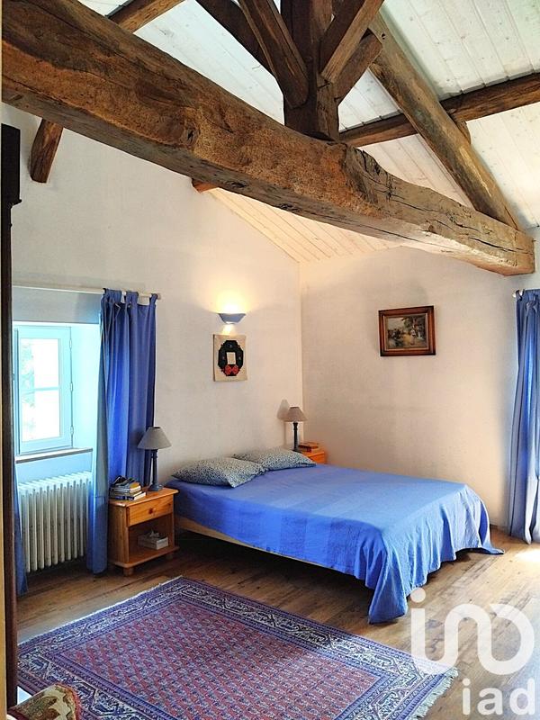 Maison - 227 m² - 7 pièces