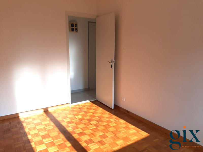 Appartement - 81 m² - 4 pièces