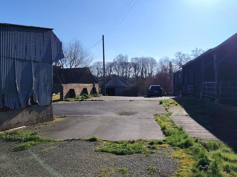 Parking / Garage - 765 m²