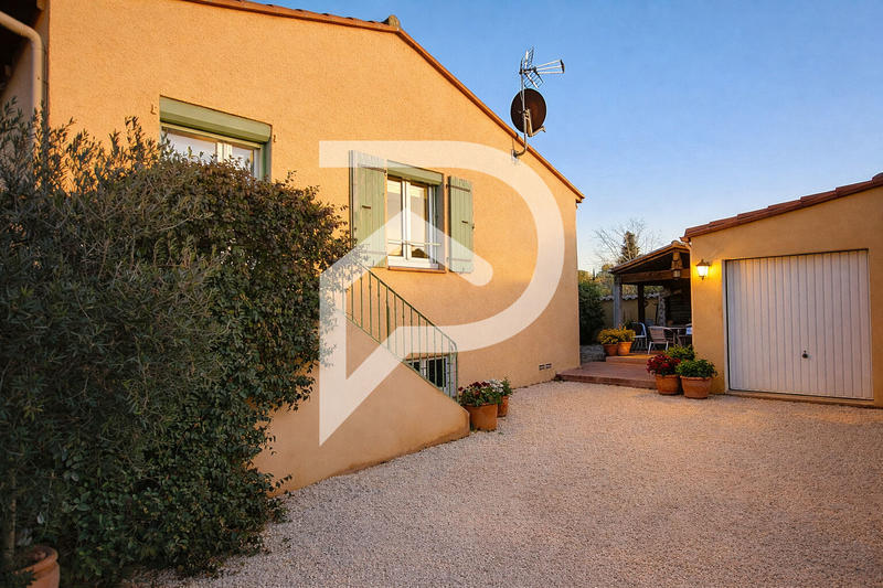 Maison - 225 m² - 7 pièces